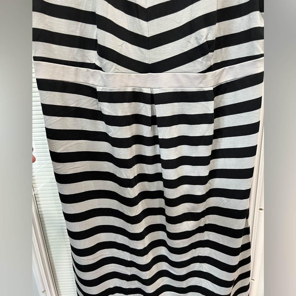 Striped Liz Lange for Target Maternity Dress - Picture 7 of 10
